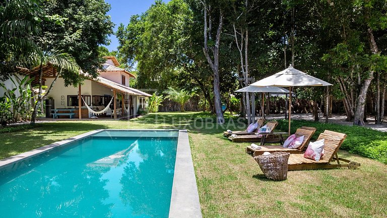 Casa para Temporada em Trancoso com 4 Suítes e Piscina