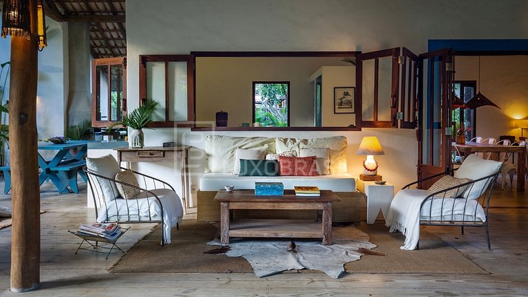 Casa Vacacional en Trancoso con 4 Suites y Piscina