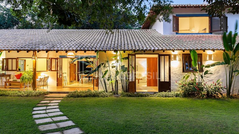 Casa para Temporada em Trancoso com 4 Suítes e Piscina