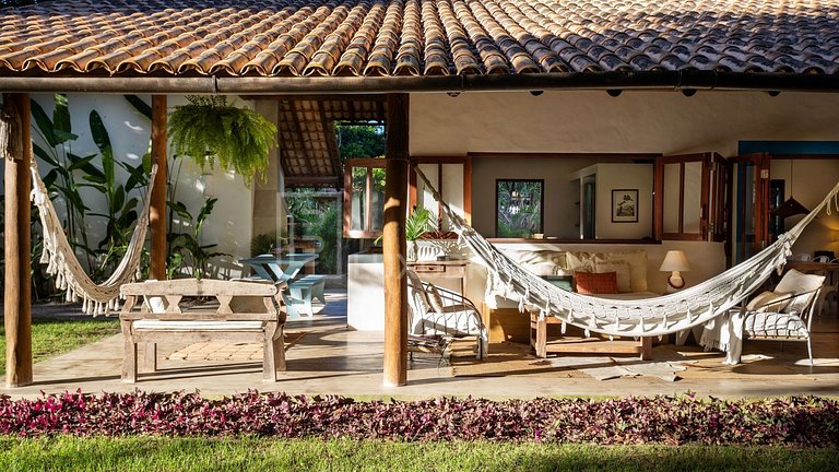 Casa para Temporada em Trancoso com 4 Suítes e Piscina