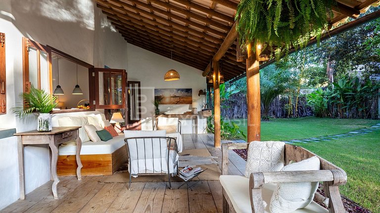 Casa para Temporada em Trancoso com 4 Suítes e Piscina