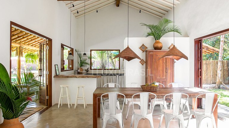 Casa Vacacional en Trancoso con 4 Suites y Piscina