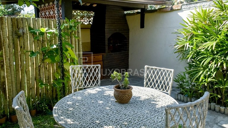LB - BZ04 Vila Pitangola 08 Bedrooms Búzios Vacation Rental