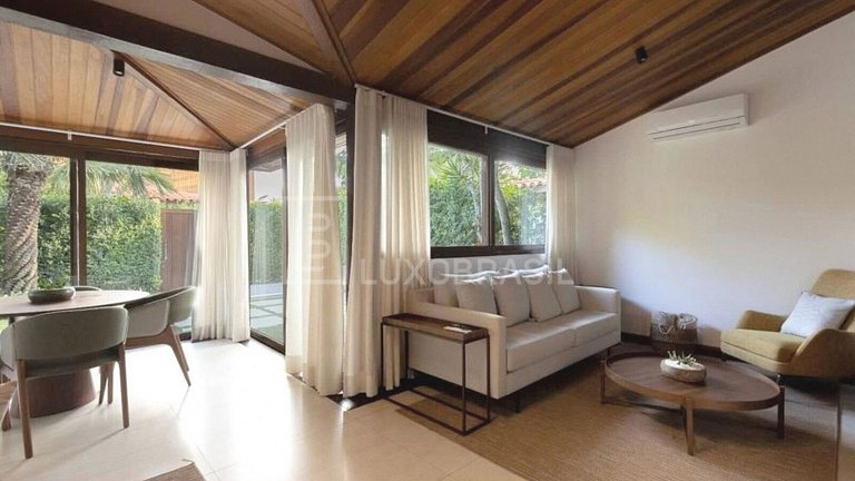 LB - BZ37 Zendaya Resort Búzios Beachfront Vacation Rental