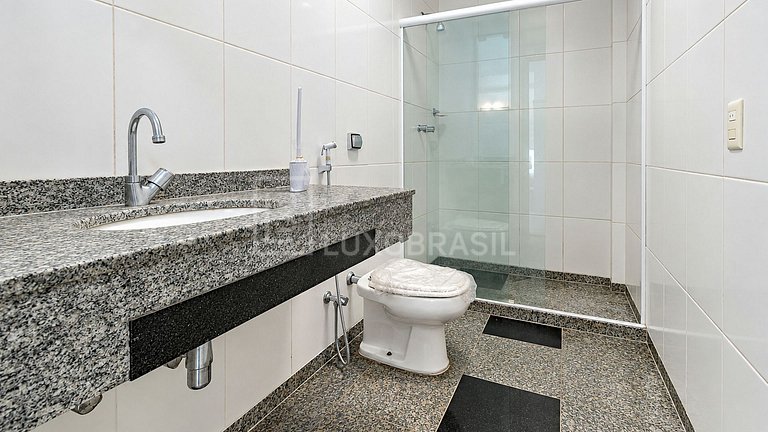 LB - RJ80 Vila Joatinga with 5 bedrooms, 360-degree panorami