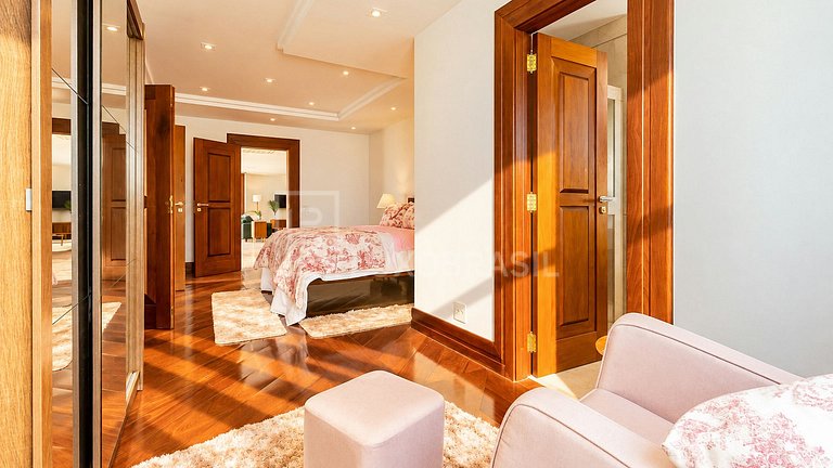 LB - RJ80 5-Bedroom House, 2,200 m² for Long-Term Rental at
