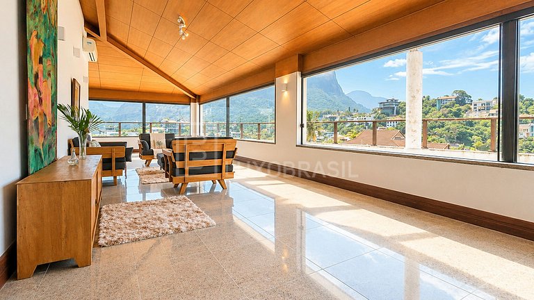 LB - RJ80 5-Bedroom House, 2,200 m² for Long-Term Rental at
