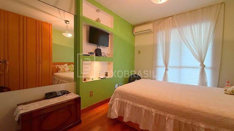LB - RJ864 4-Suite Apartment for Sale on Av. do Pepê | 262 m