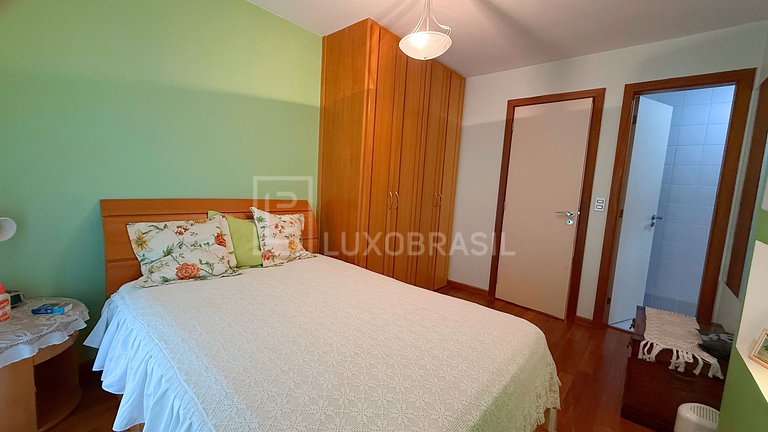 LB - RJ864 4-Suite Apartment for Sale on Av. do Pepê | 262 m