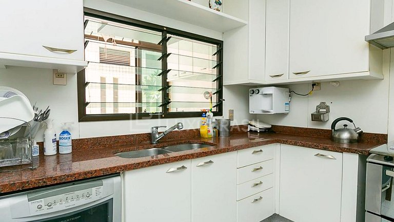 LB - RJ864 Apartamento 04 suítes na Avenida do Pepê, 262 m²