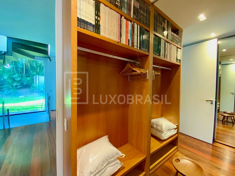 LUXOBRASIL #RJ36 Villa Joatinga 05 Suites Casa Alquiler Vaca