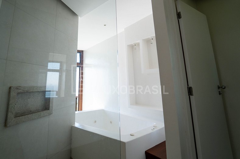 LUXOBRASIL #RJ739 Joá Mansion 06 Suites Vacation Rental