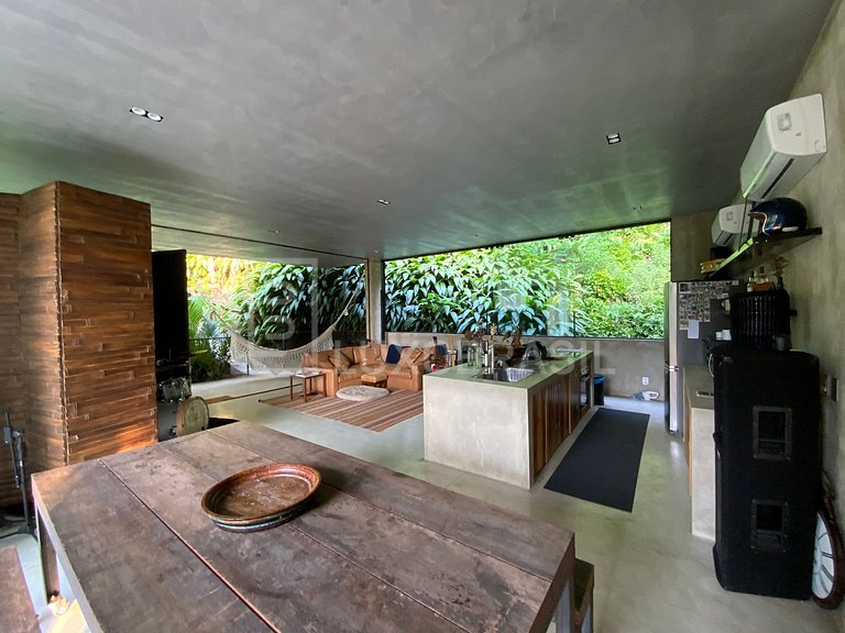 LUXOBRASIL #RJ751 Casa Moderna na Floresta 02 Suítes Itanhan