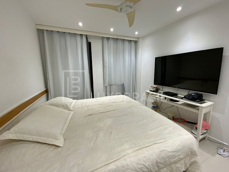 LUXOBRASIL #RJ99 Sea Front Apartment Pepê Vacation Rentals