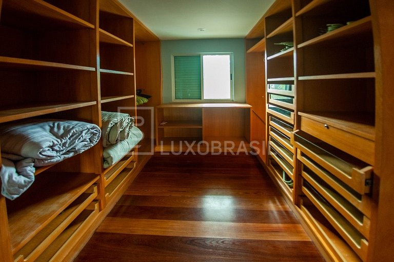Mansão 07 quartos em condomínio na Barra da Tijuca #725